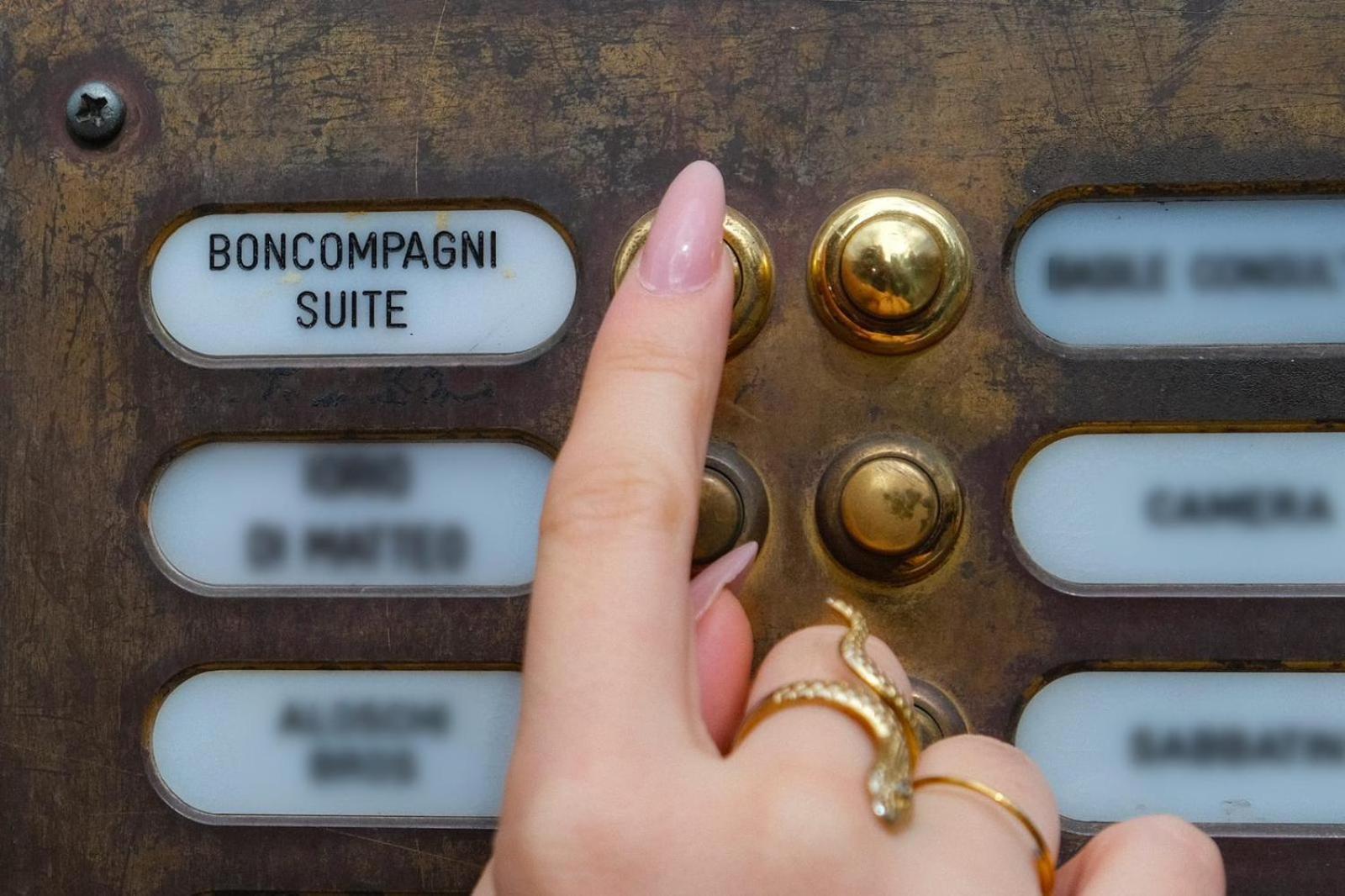 Affittacamere Boncompagni Suite Rome Bagian luar foto